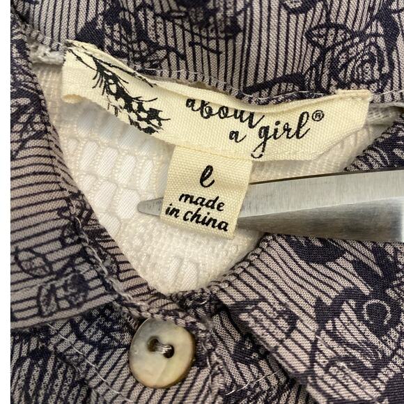 About A Girl Boho Crochet open back button up floral rose print L Pocket Western - Picture 8 of 12